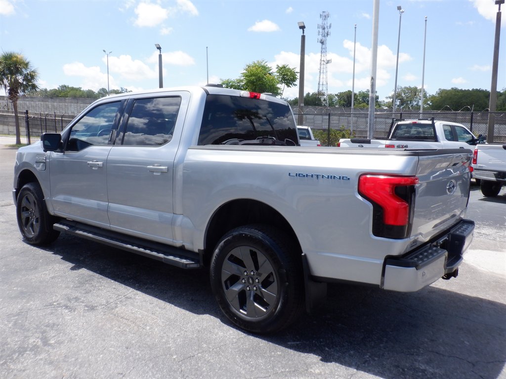 2023 Ford F-150 - $40,995