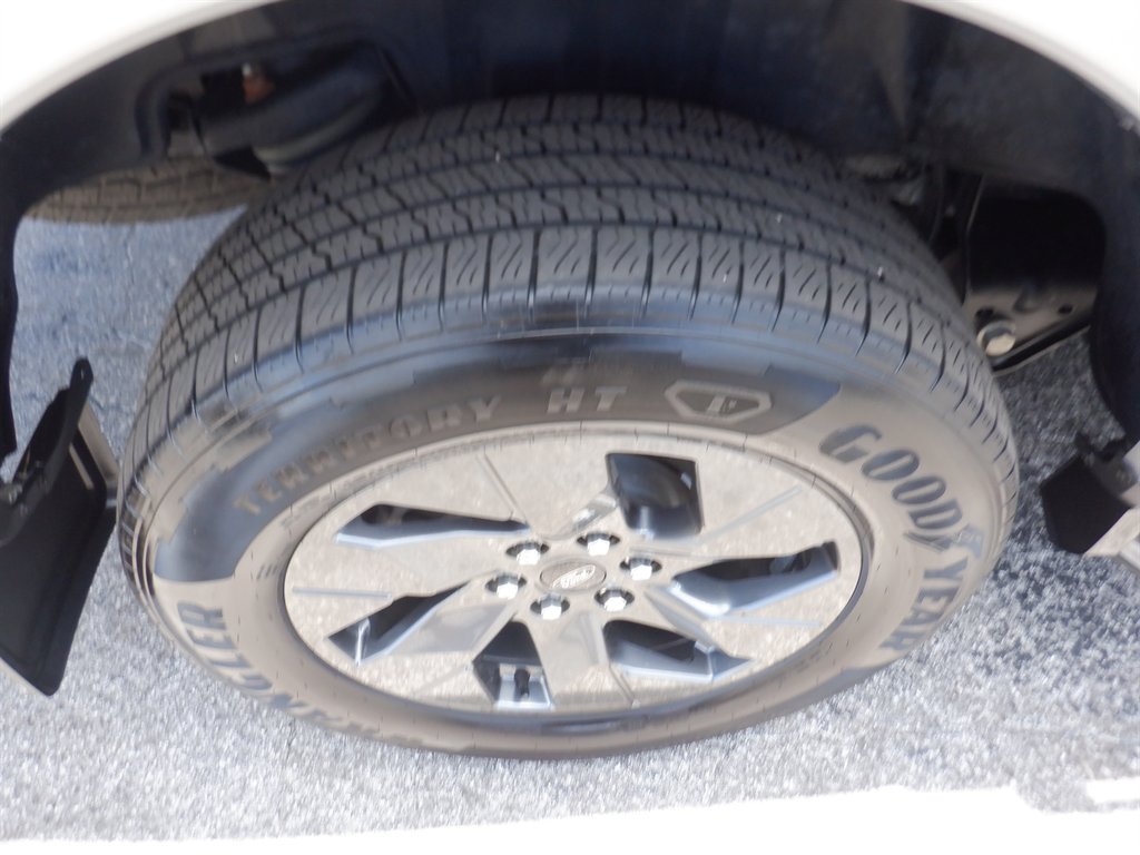 2023 Ford F-150 - $40,995
