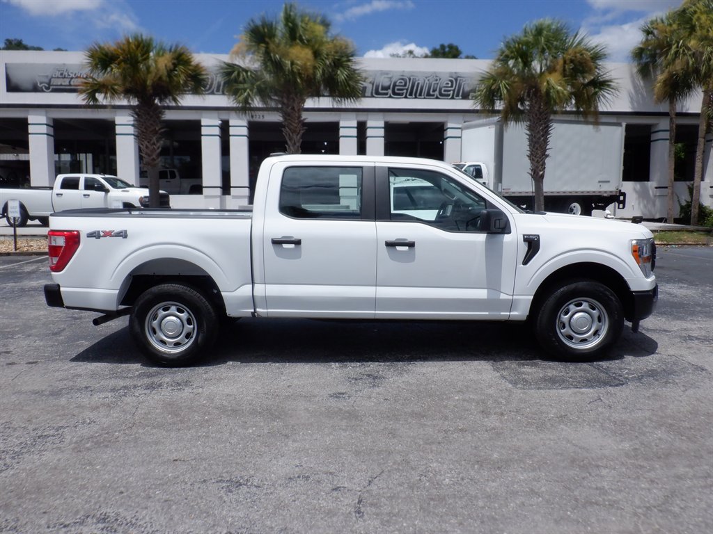 2022 Ford F-150 - $33,995