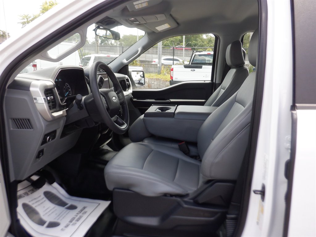 2022 Ford F-150 - $33,995