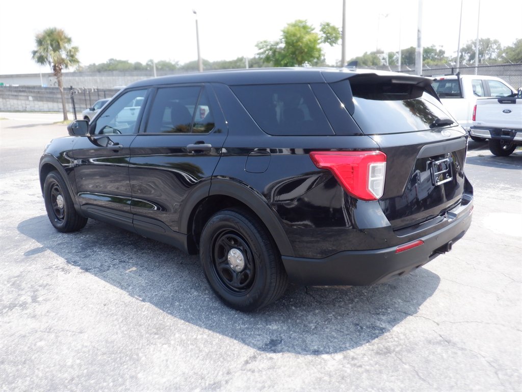 2022 Ford Explorer - $18,995