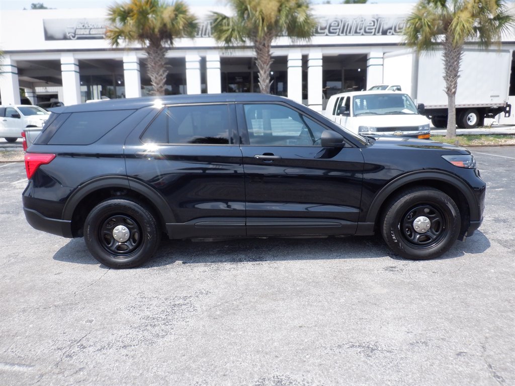 2022 Ford Explorer - $18,995
