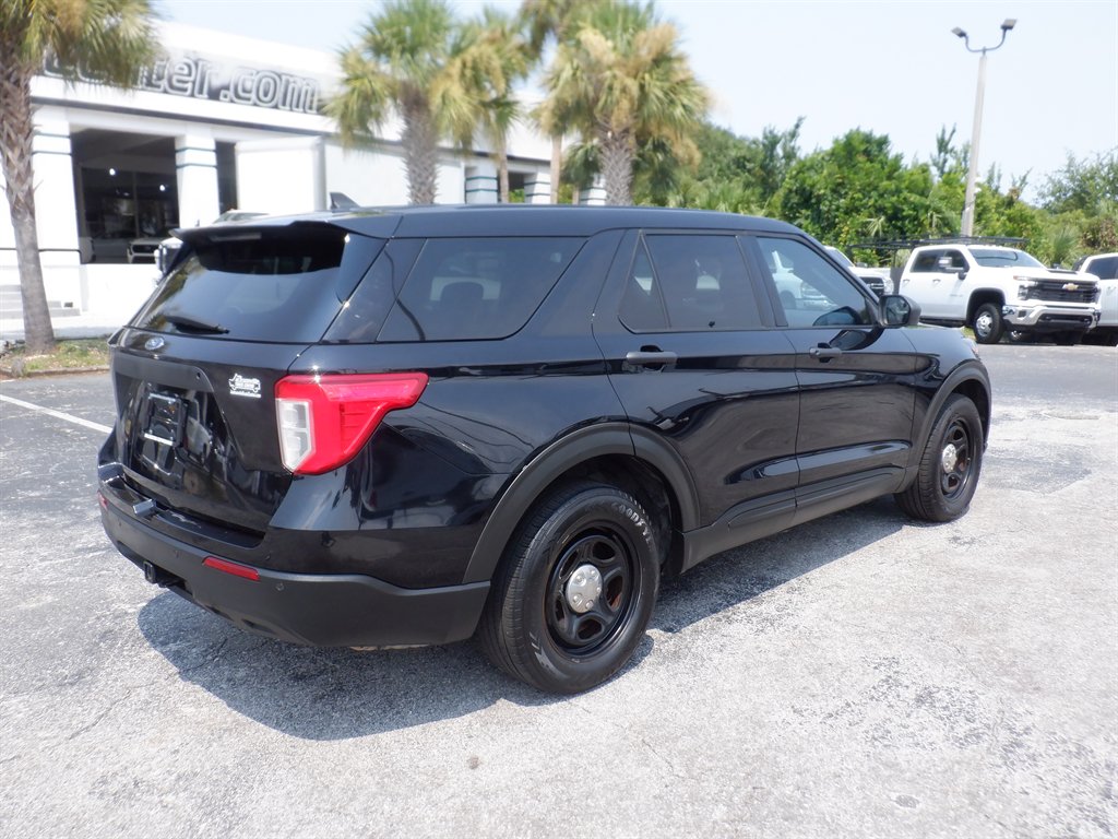 2022 Ford Explorer - $18,995