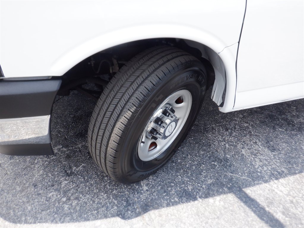 2020 Chevrolet Express - $22,995