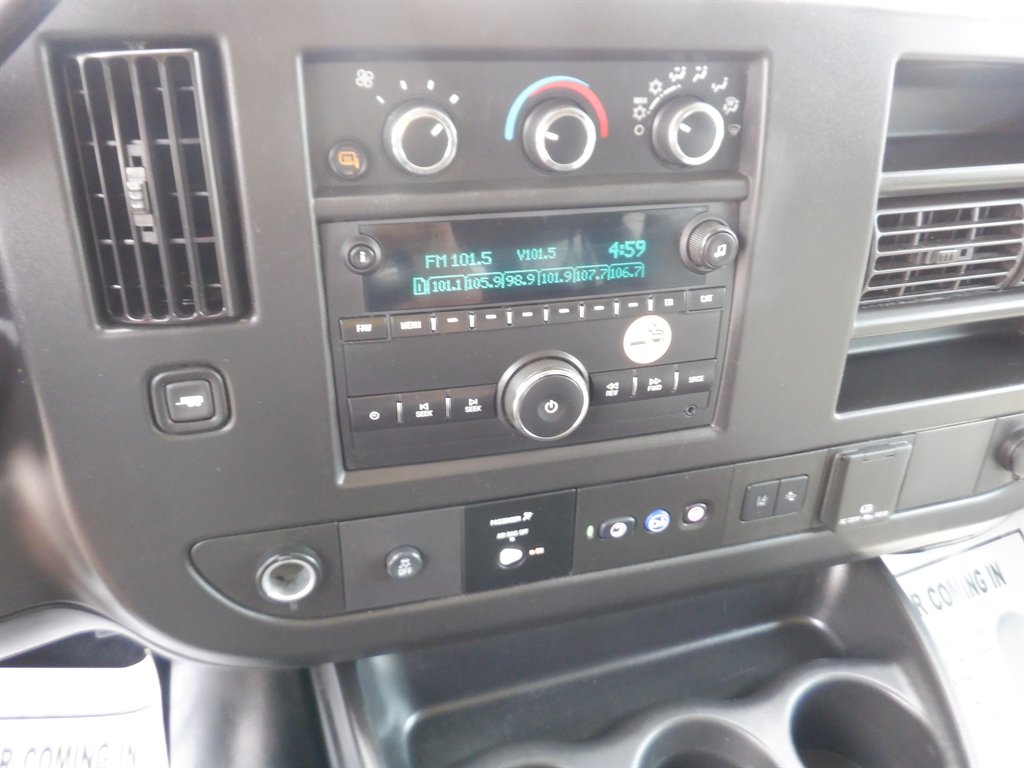 2020 Chevrolet Express - $22,995