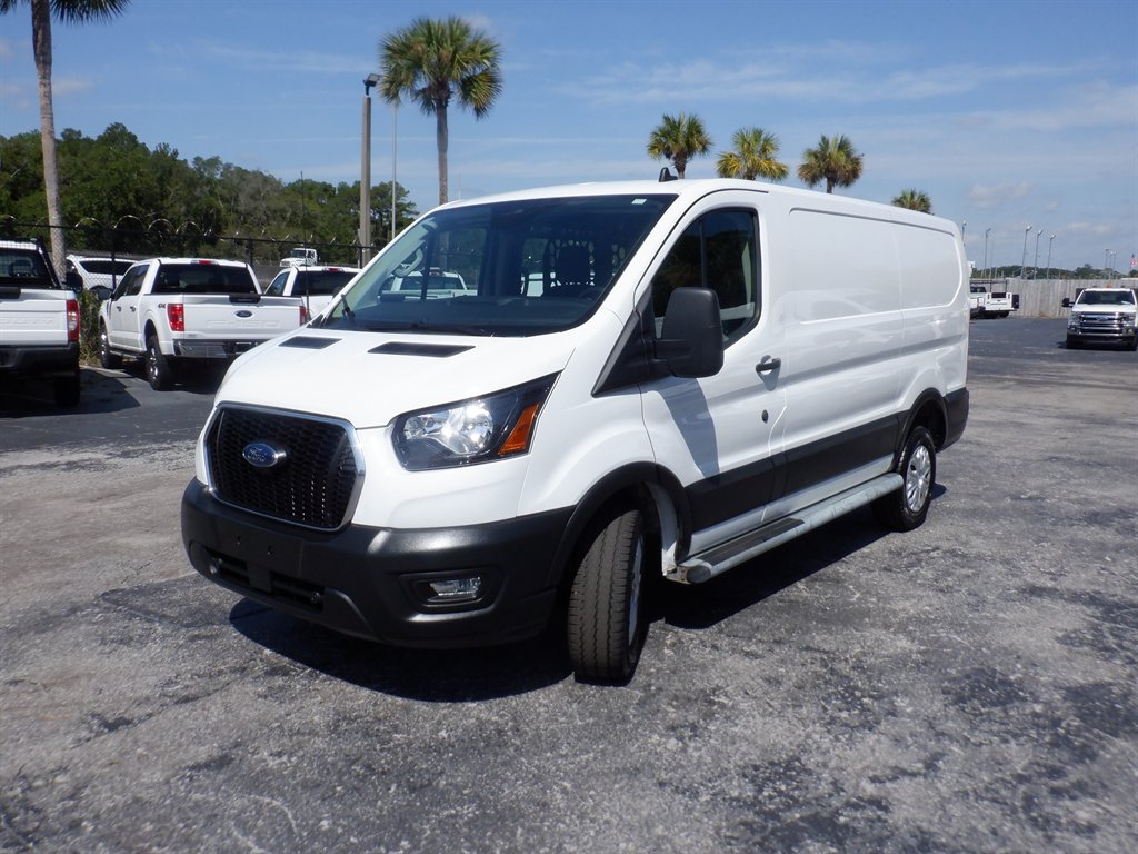 2025 Ford T250 Vans - $34,995