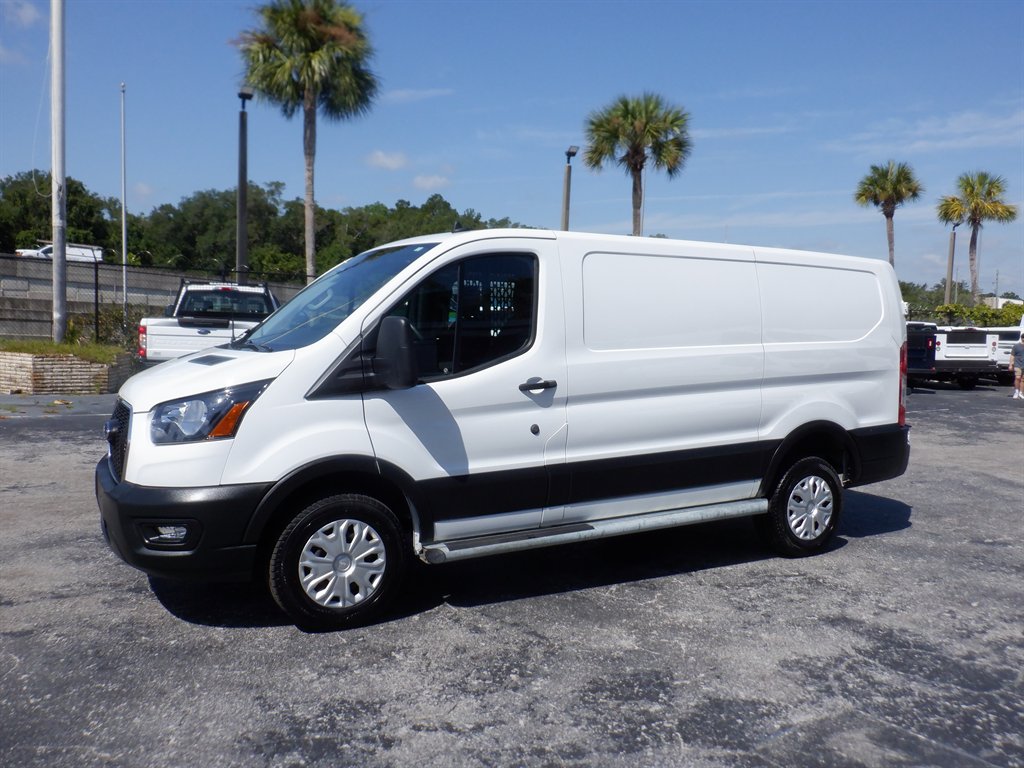 2025 Ford T250 Vans - $34,995