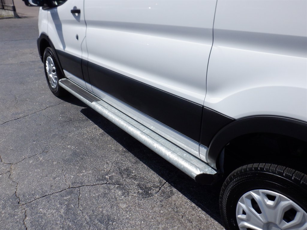 2025 Ford T250 Vans - $34,995