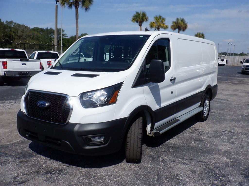 2025 Ford T250 Vans - $34,995