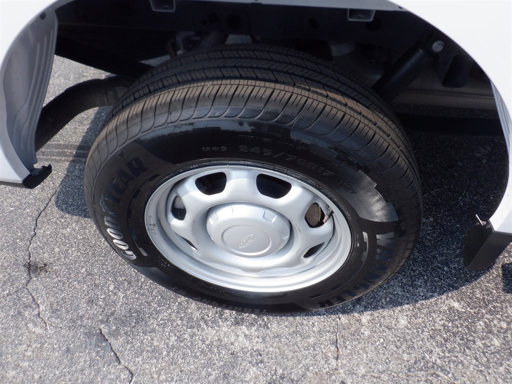 2023 Ford F-150 - $35,695