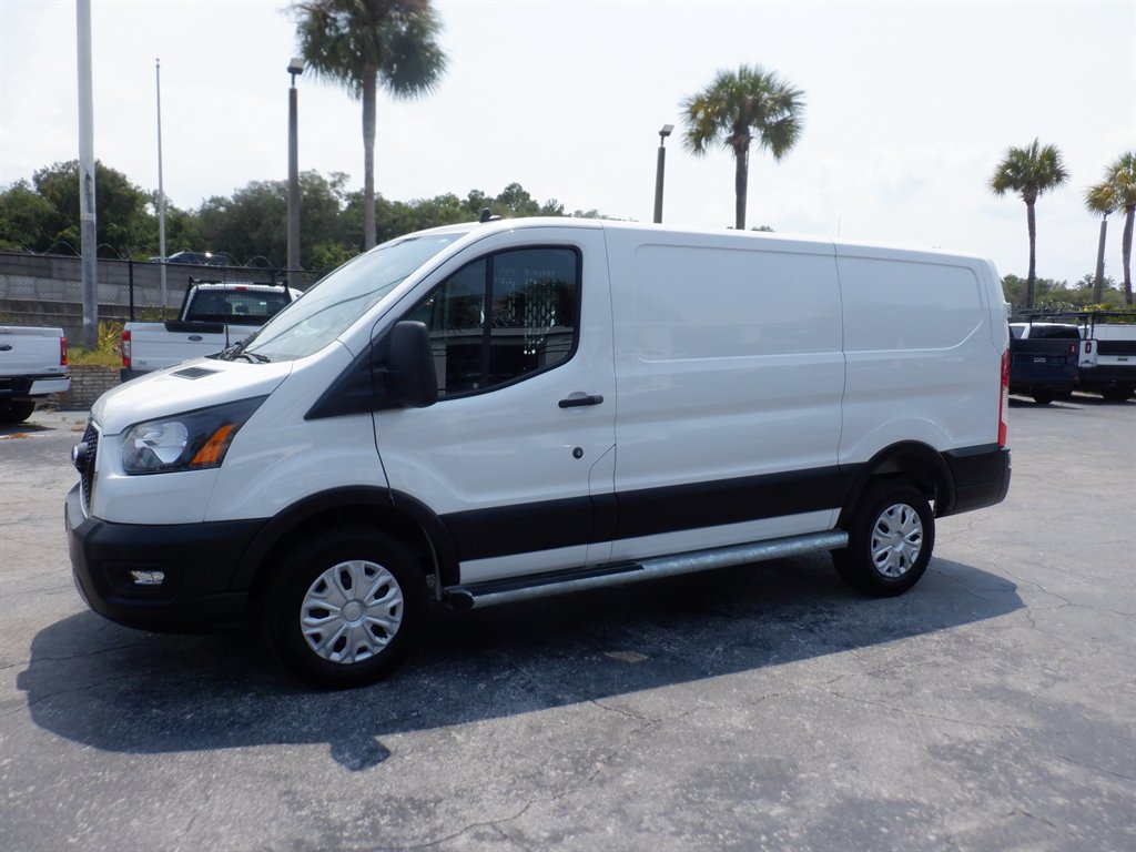 2025 Ford T250 Vans - $35,995