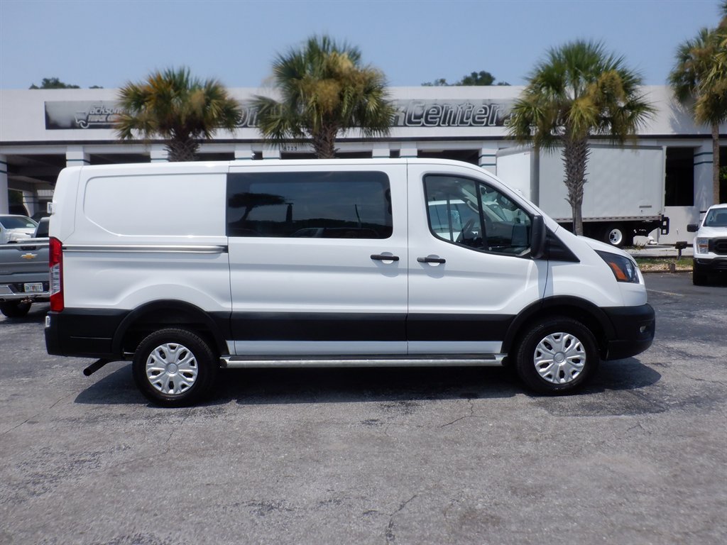 2025 Ford T250 Vans - $35,995