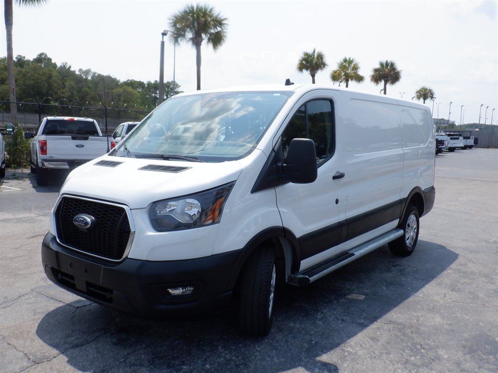 2025 Ford T250 Vans - $35,995