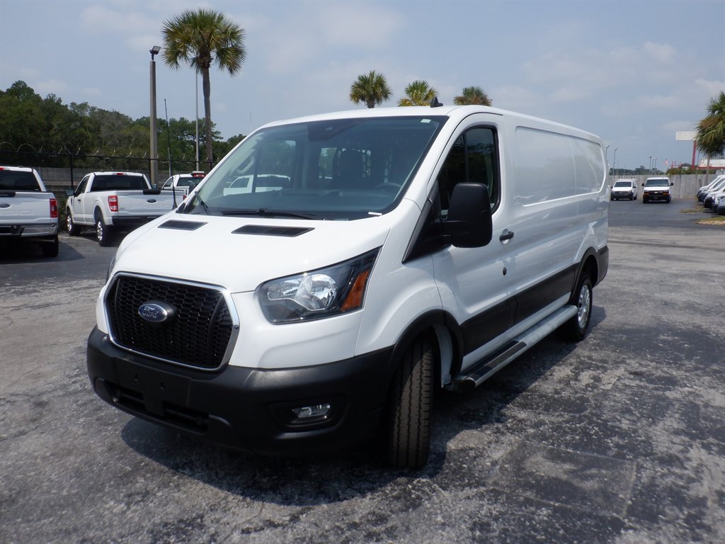 2025 Ford T250 Vans - $35,995