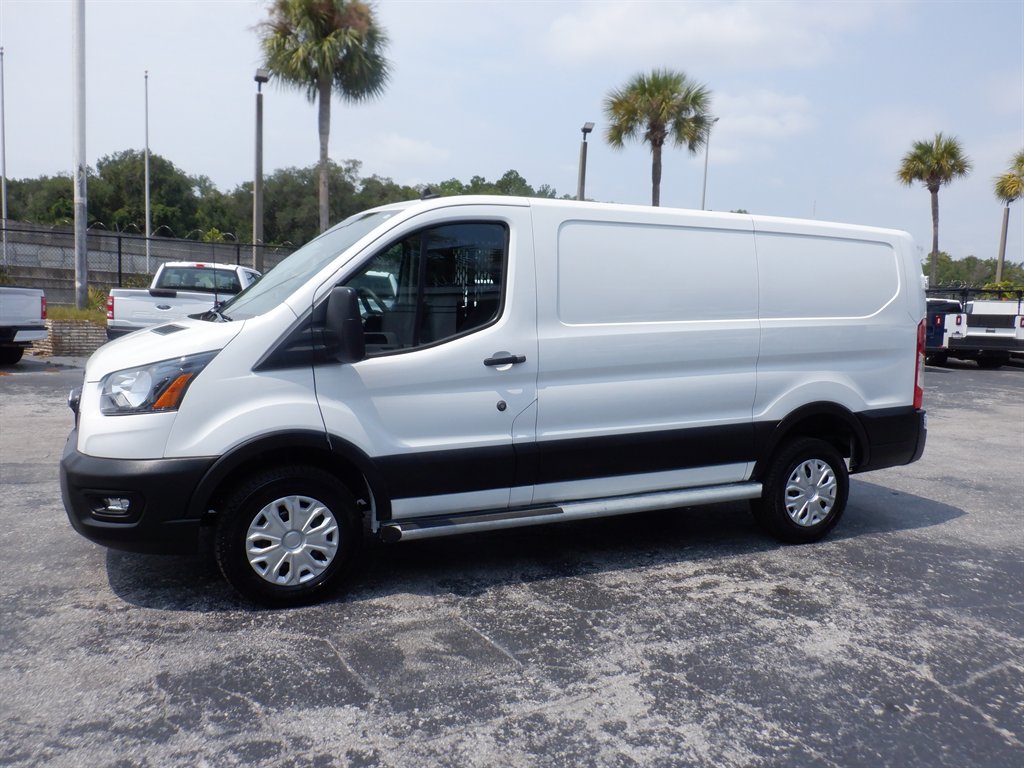 2025 Ford T250 Vans - $35,995