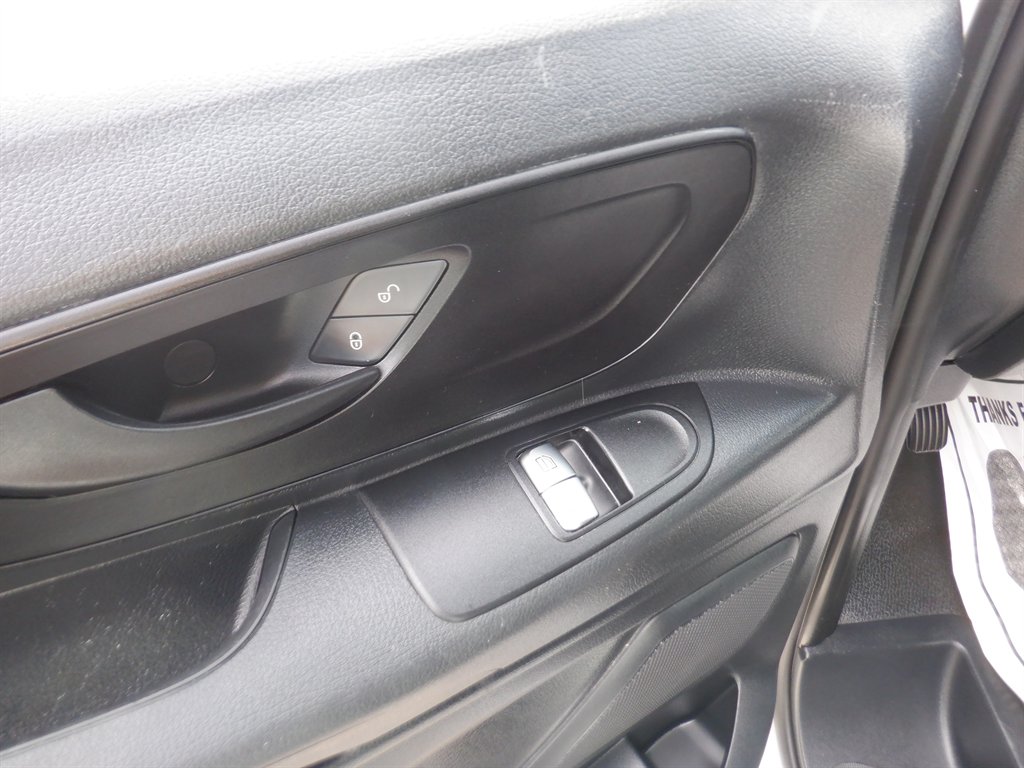 2023 Mercedes-Benz Metris - $27,995