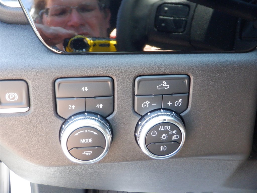2024 GMC Sierra Hd - $53,995