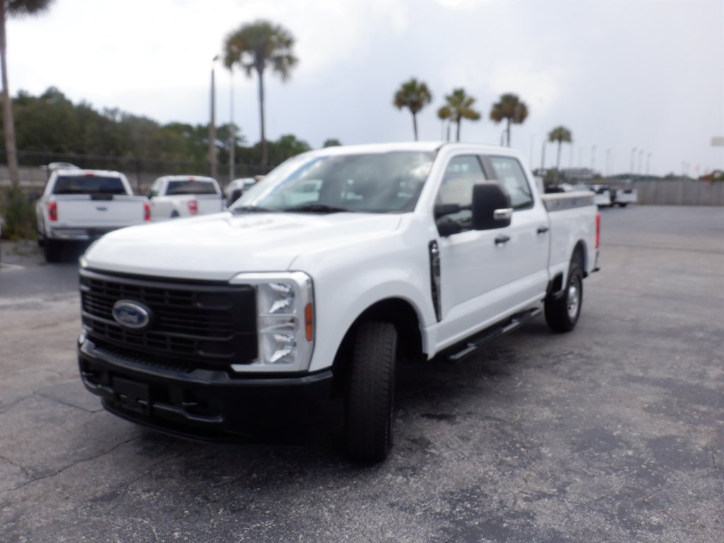 2024 Ford F-250 - $42,995
