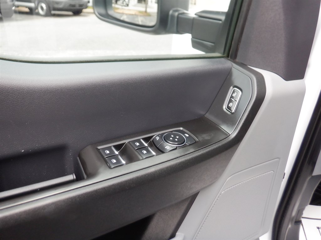2024 Ford F-250 - $42,995