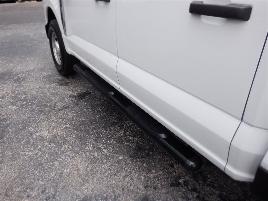 2024 Ford F-250 - $42,995