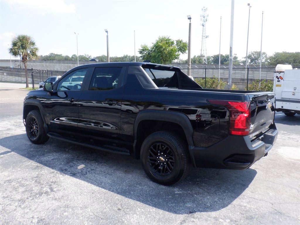 2024 Chevrolet Silverado - $44,995