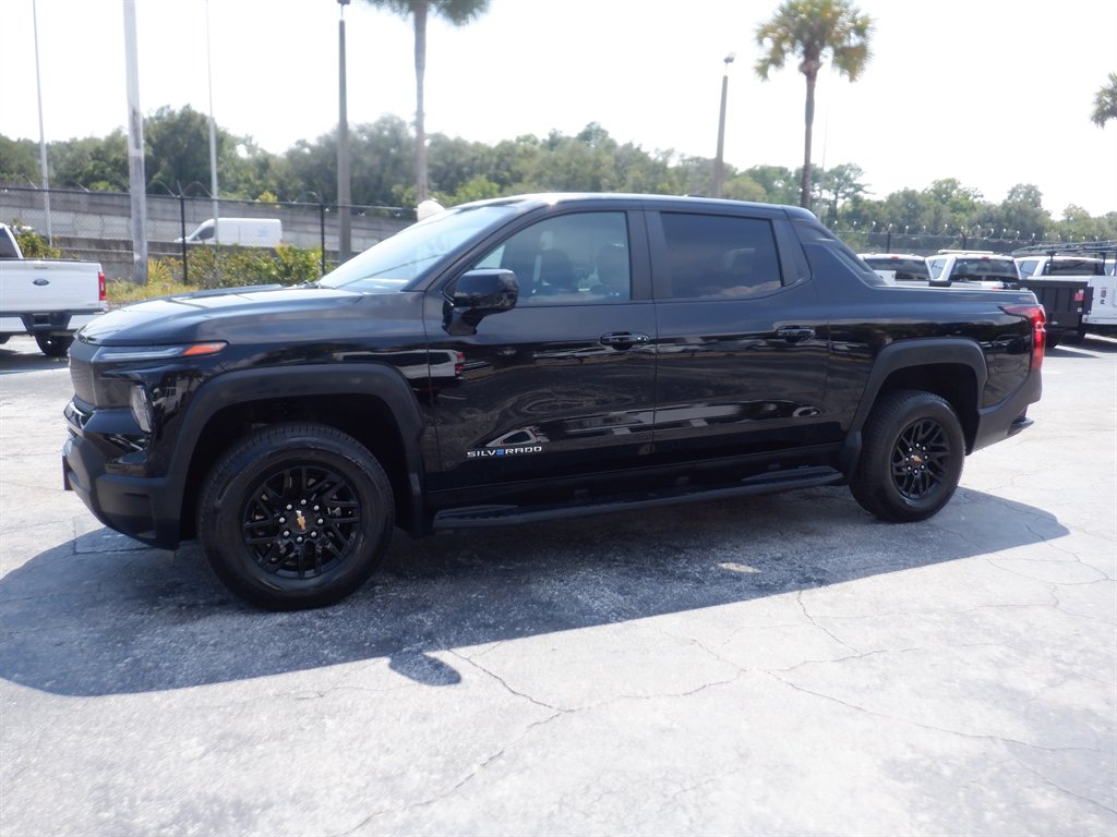2024 Chevrolet Silverado - $44,995