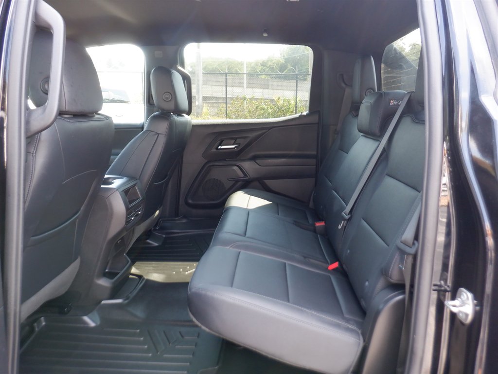 2024 Chevrolet Silverado - $44,995