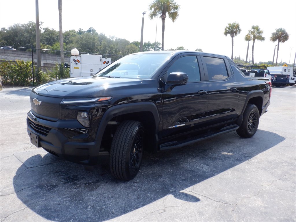 2024 Chevrolet Silverado - $44,995