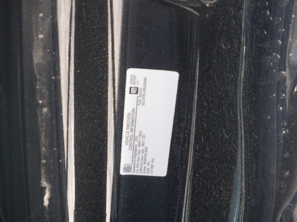 2024 Chevrolet Silverado - $44,995