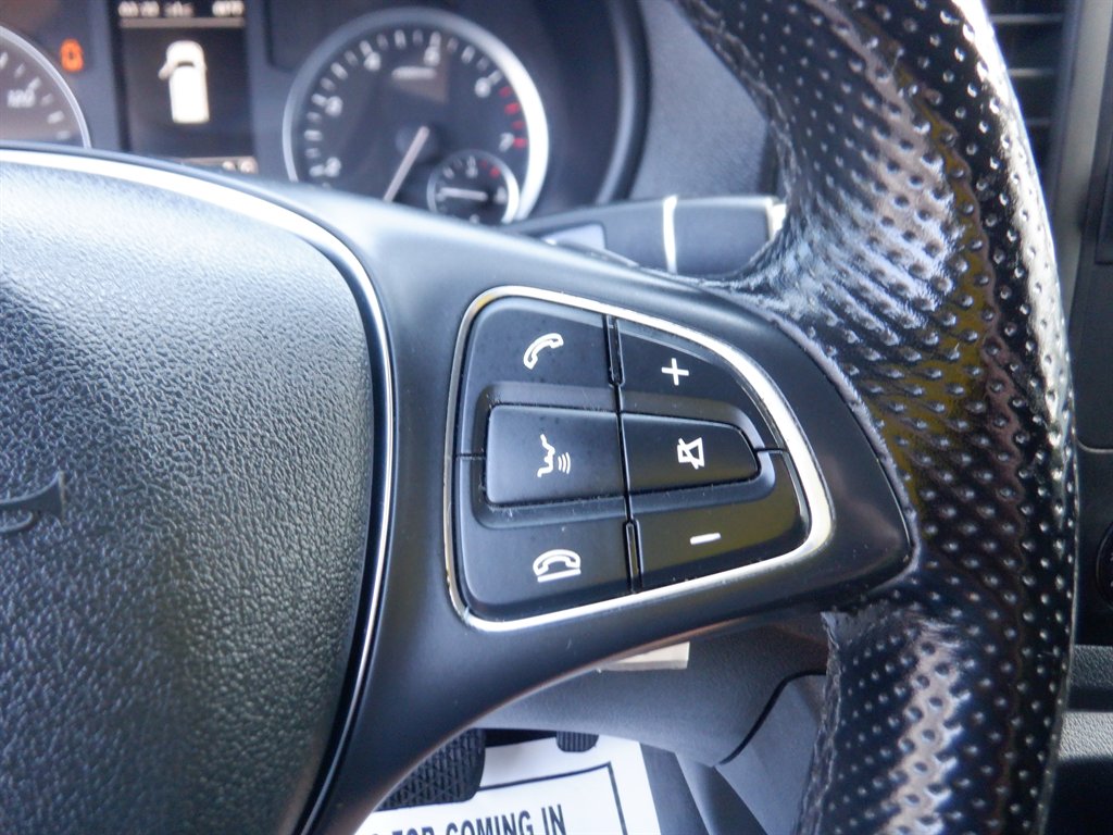 2022 Mercedes-Benz Metris - $21,995