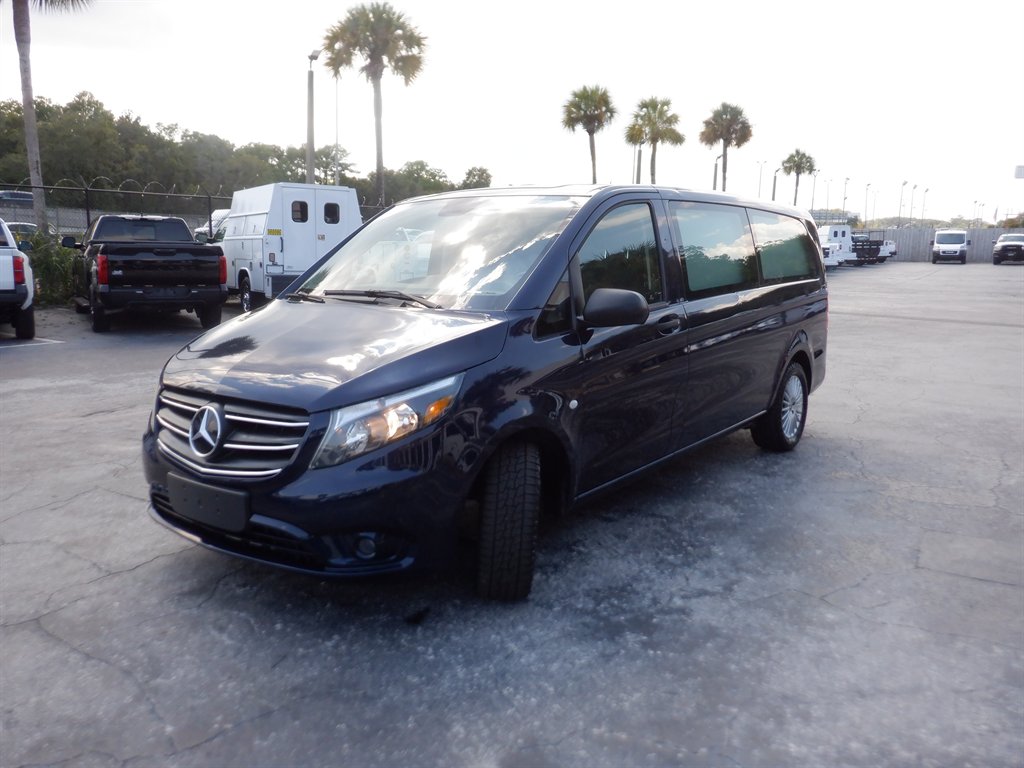 2022 Mercedes-Benz Metris - $21,995