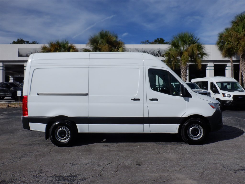 2025 Mercedes-Benz Sprinter
