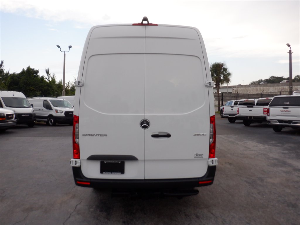 2025 Mercedes-Benz Sprinter - $45,995