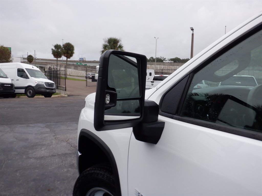 2024 Chevrolet Silverado Hd - $54,995