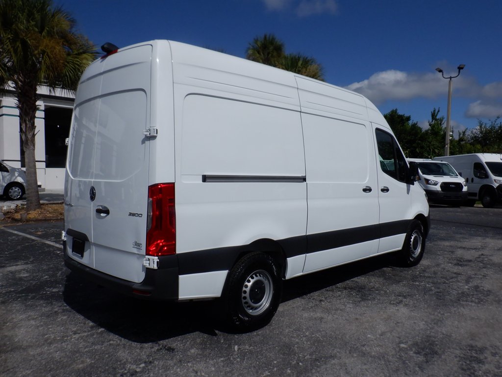 2025 Mercedes-Benz Sprinter - $38,995