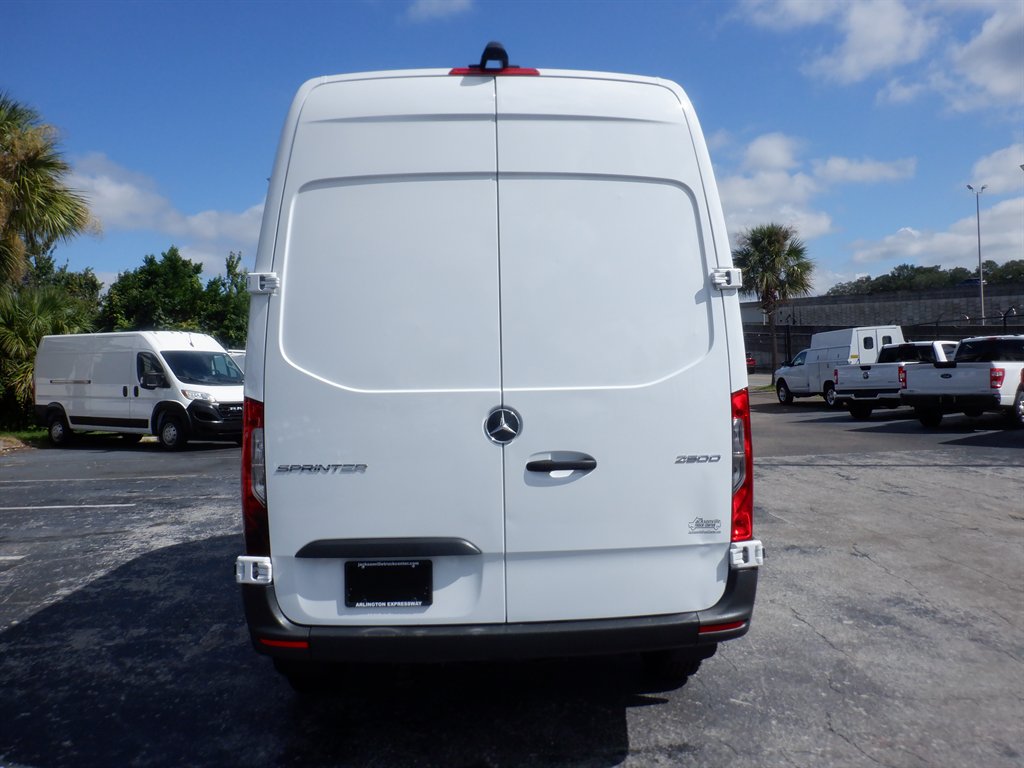 2025 Mercedes-Benz Sprinter - $38,995