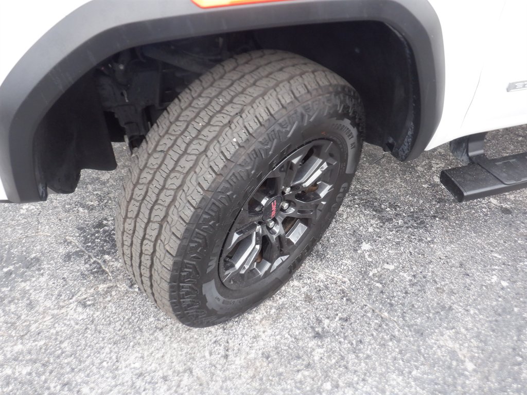 2025 GMC Canyon - $37,995