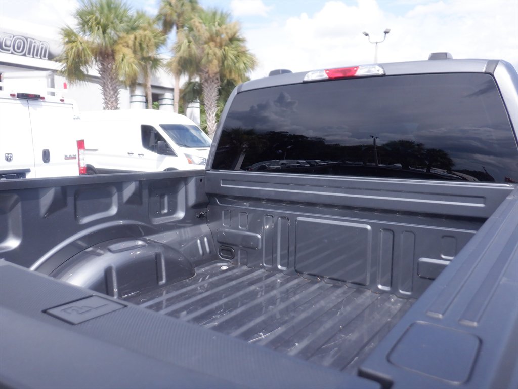 2024 Ford F-150 - $39,995