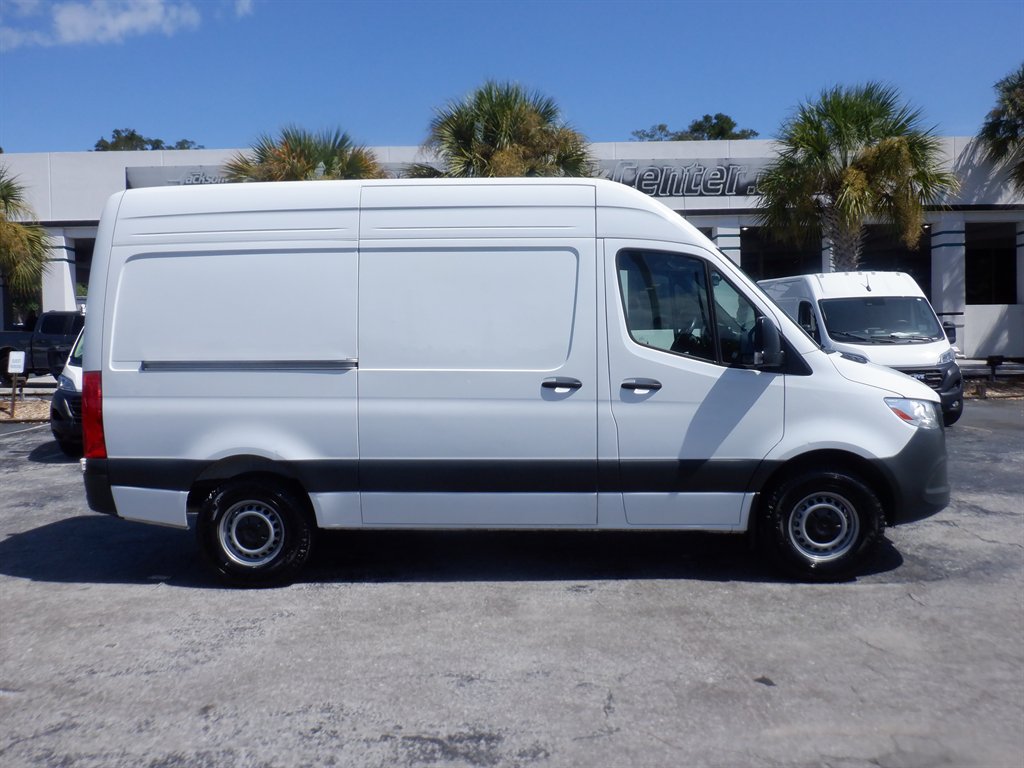 2025 Mercedes-Benz Sprinter