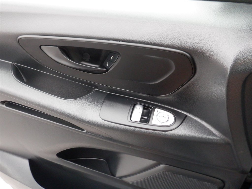 2022 Mercedes-Benz Metris - $26,995
