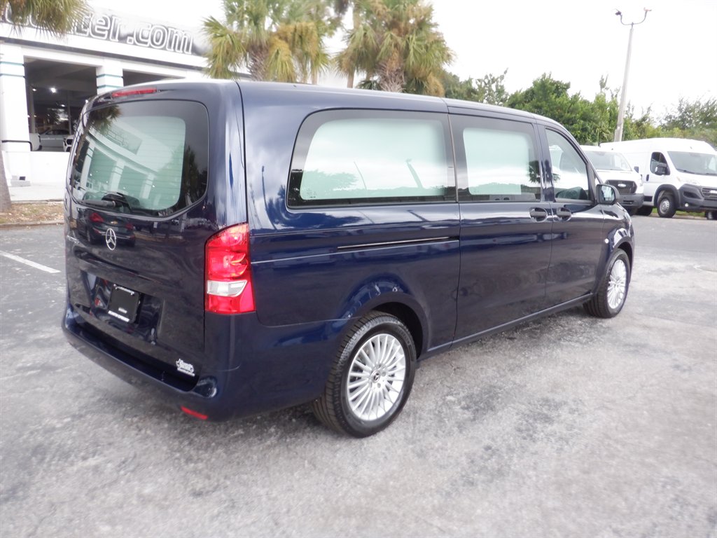 2022 Mercedes-Benz Metris - $26,995