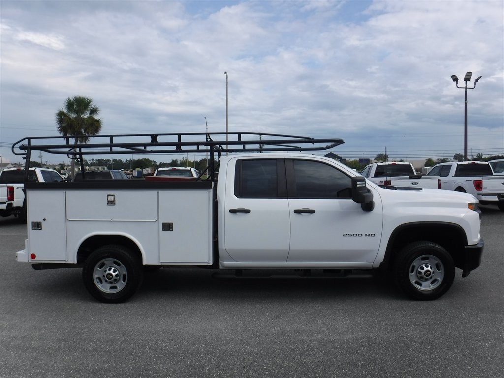 Summit White 2022 Chevrolet Silverado 2500HD Pickup Truck 4X2 Automatic