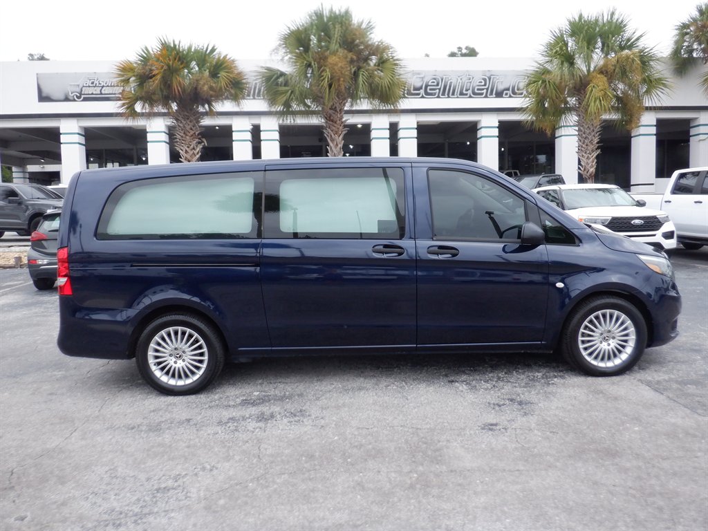 2022 Mercedes-Benz Metris