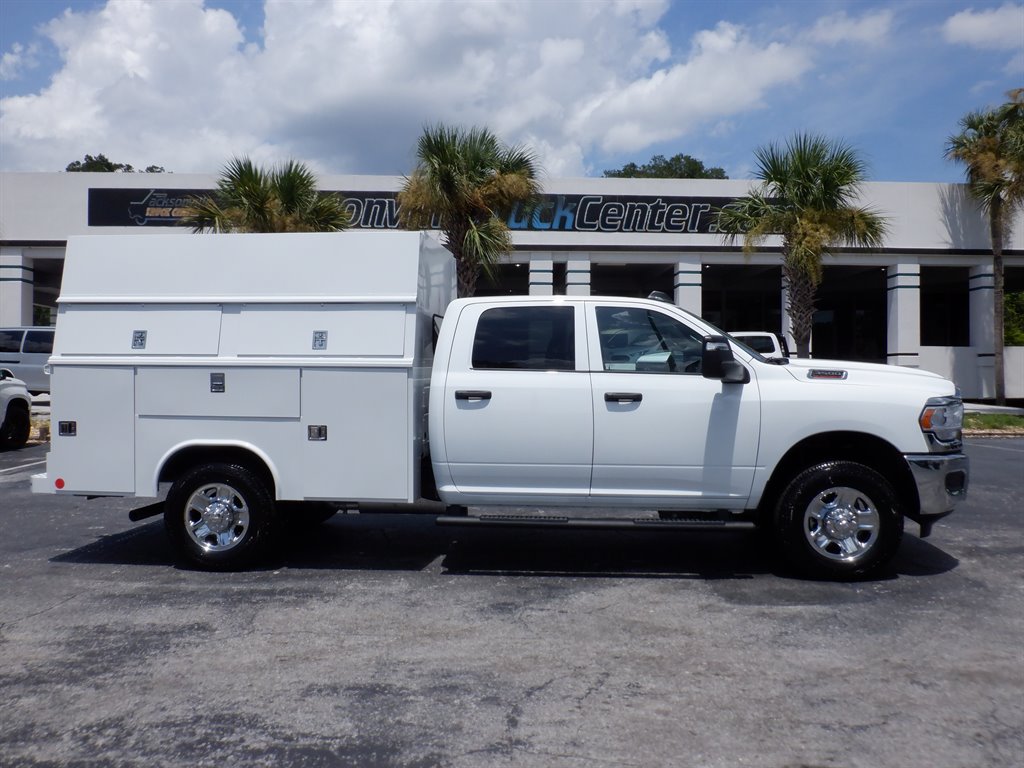 The 2023 RAM 3500 CAB/Chassis 4x4 Enclosed Utility photos