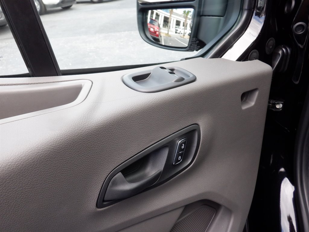 2023 Ford Transit photo 12