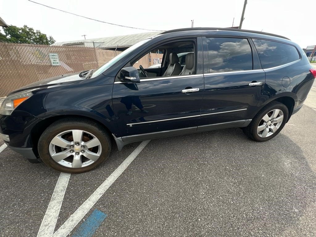 2010 Chevrolet Traverse - $10,950