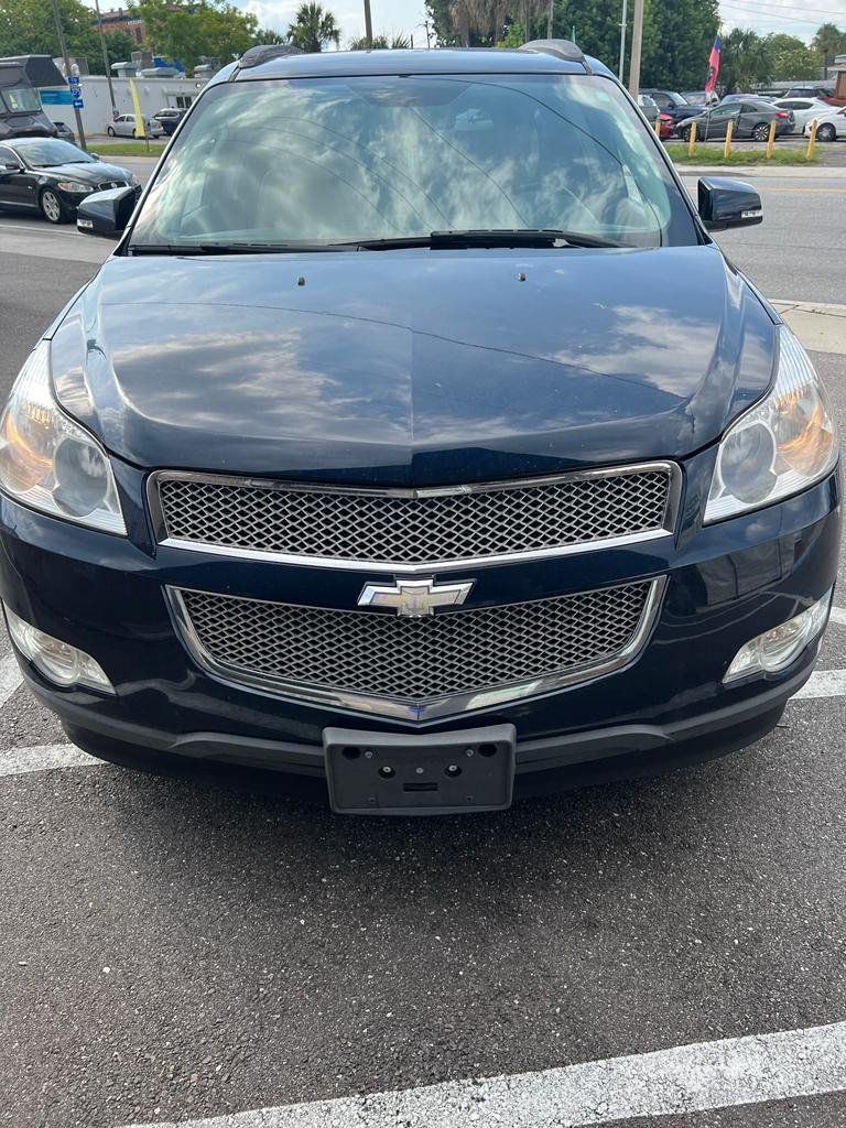 2010 Chevrolet Traverse - $10,950