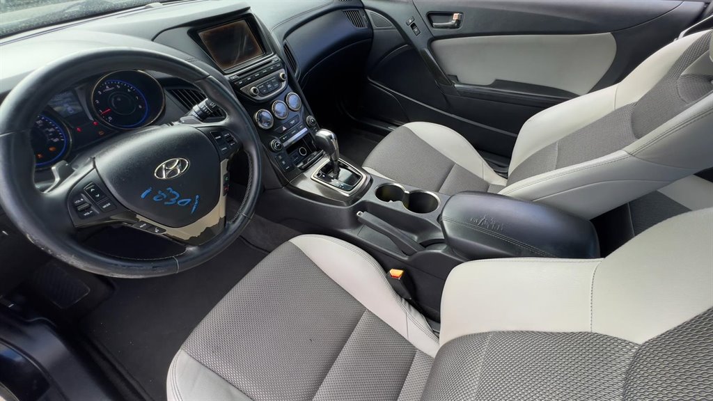 2013 Hyundai Genesis - $5,495