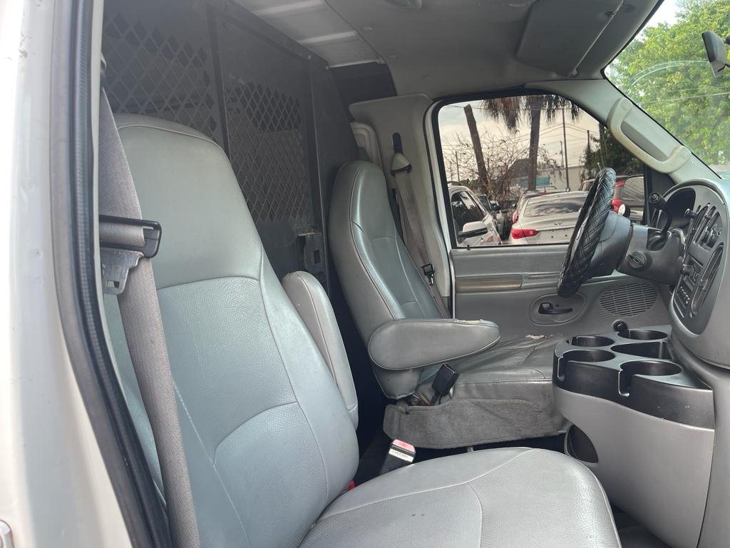 2006 Ford E-250 - $8,995