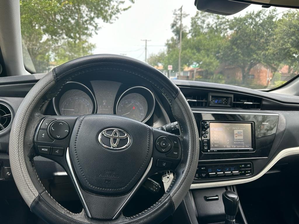 2017 Toyota Corolla - $11,995